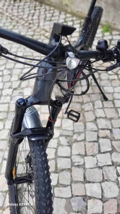 Bicicleta elétrica TREK Power Fly7