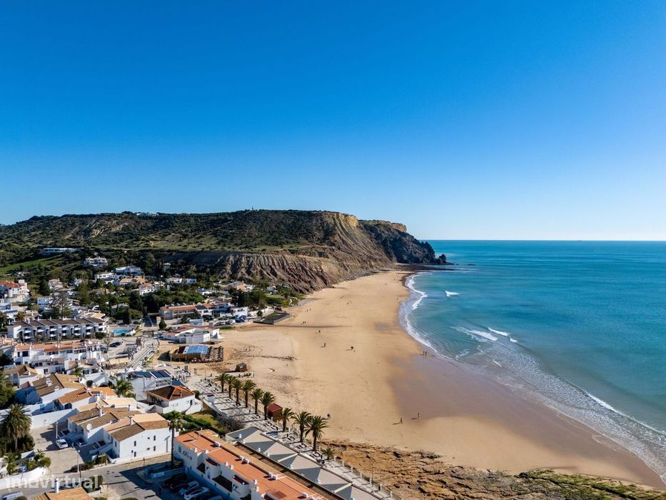 Apartamento de Luxo na Baía da Luz