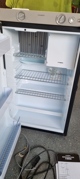 Lodówka do kampera. Dometic RM 5330