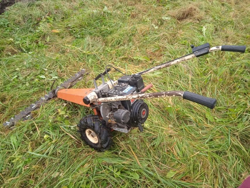 Продам сегменту косилку Holder