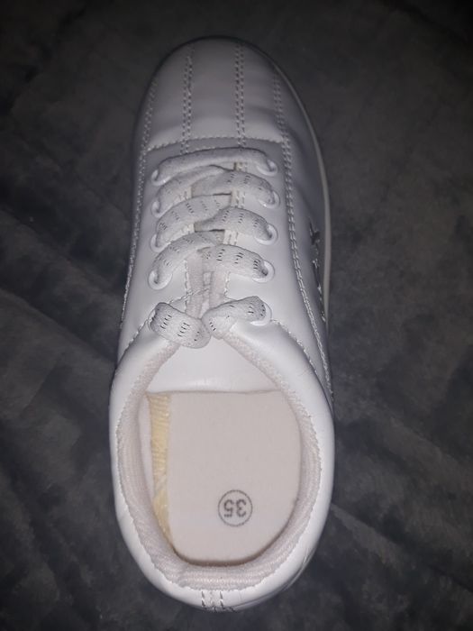 Tenis de crianca