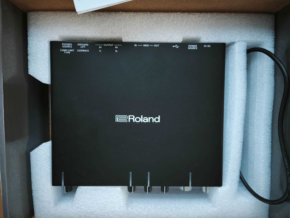 Звукова карта USB аудіоінтерфейс  24-bit/192 kHz Roland Rubix24 – новий