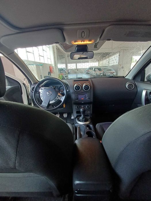 Nissan Qashqai + 2