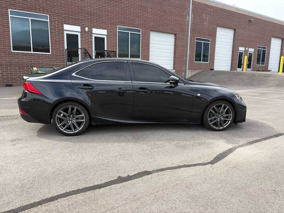 Lexus IS 300      2017
