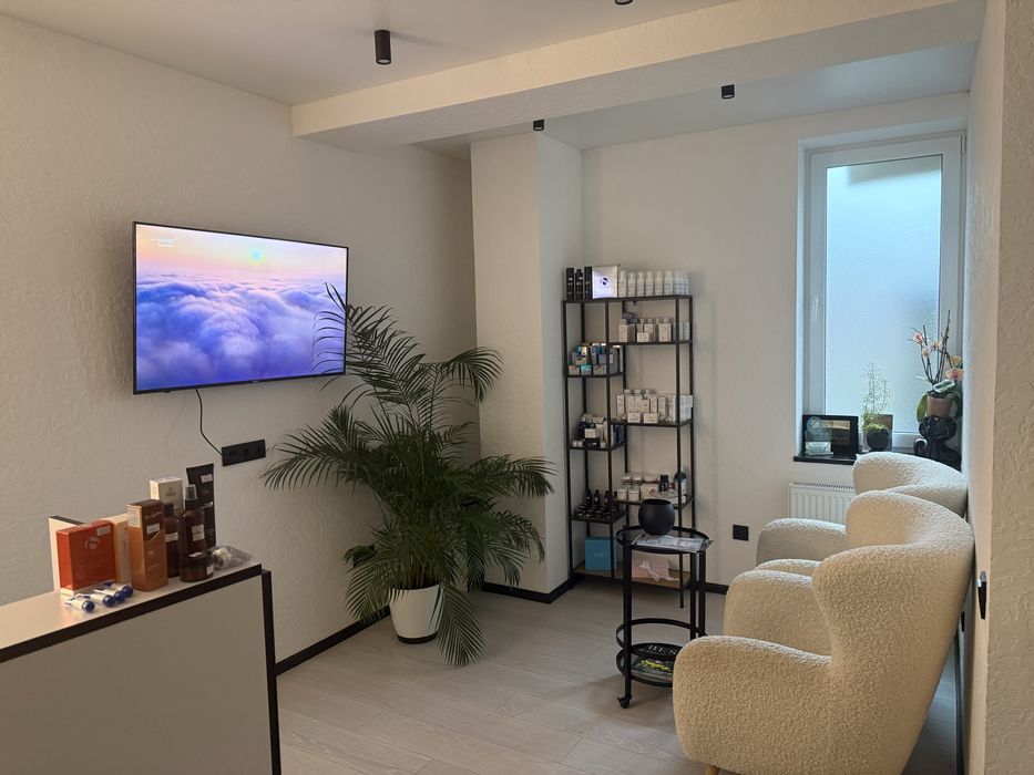 Комерційне приміщення в центрі Мукачева | 60 м² | Новий дизайнерський ремонт