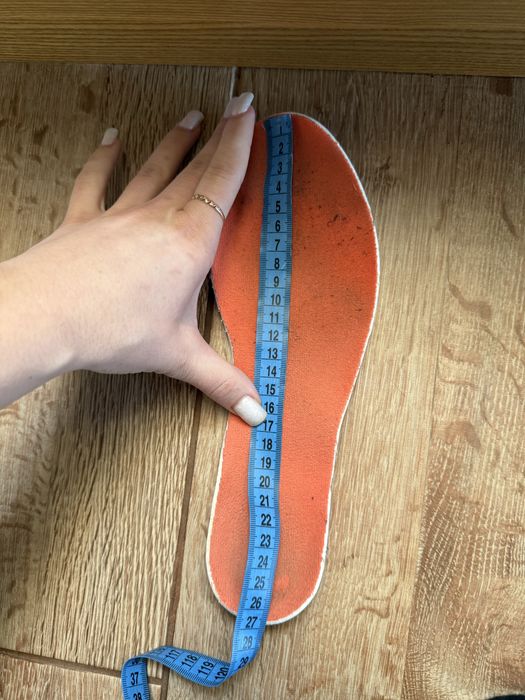 Продам чоловічі NB кросівки демісезон оригінал