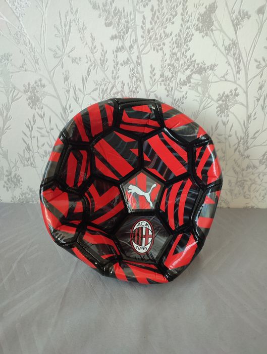 Nowa piłka Puma AC Milan