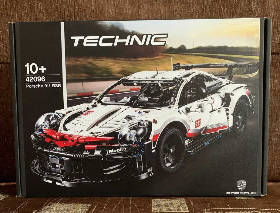 Конструктор Technic. LEGO. Конструктор Porsche 911 42096. Порше 911
