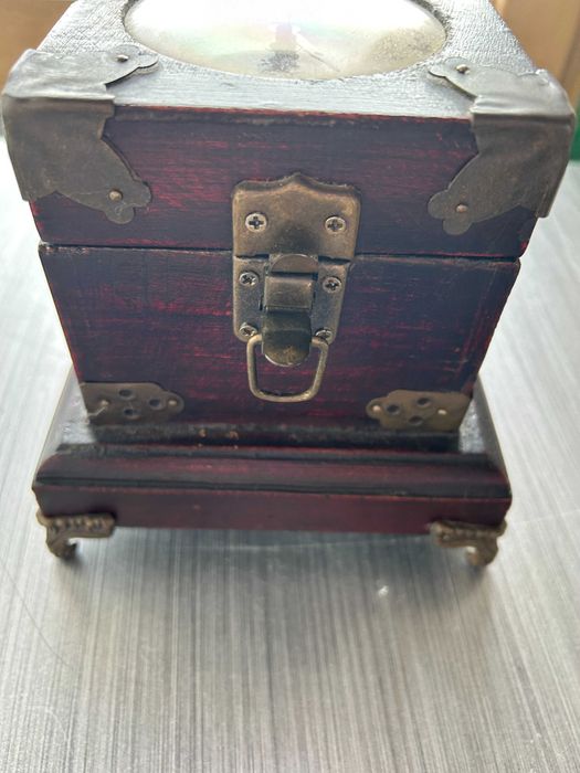 Relogio caixa em madeira