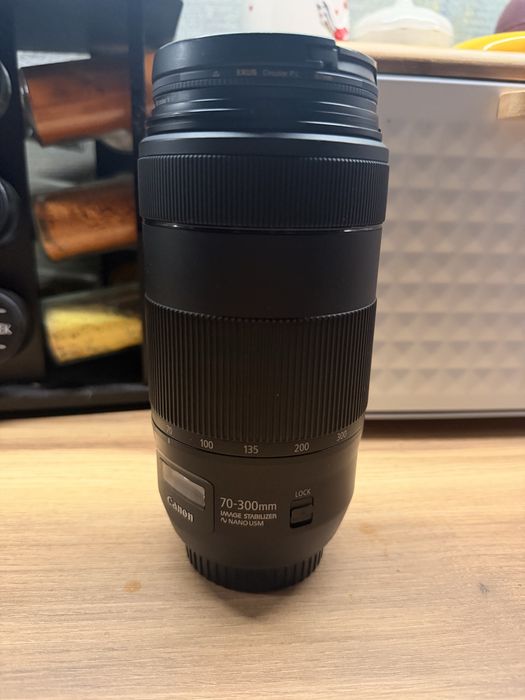 Canon EF 70-300 is usm ii