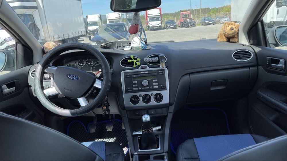 Ford Focus 2005 VIN WF0WXXGCDW5K68750 фото оголошення 9 з 11