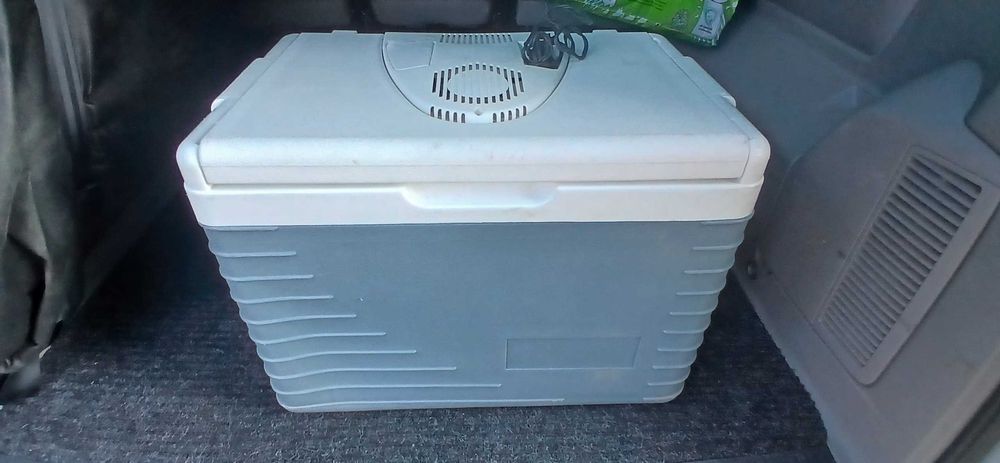 lodowka samochodowa 12 volt 45 litrow