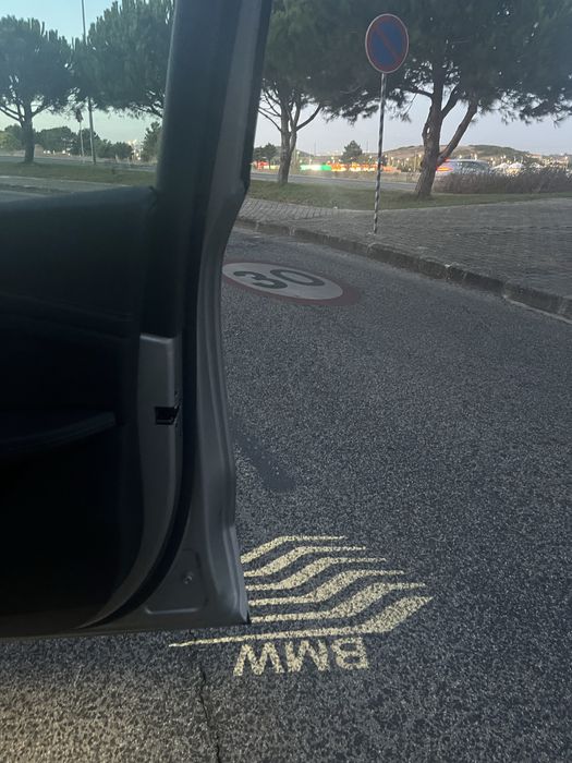 BMW X1 sDrive 20i — Teto Panorâmico e Car play