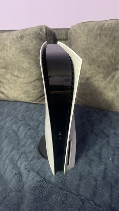 Продається Playstation 5 з дисководом
