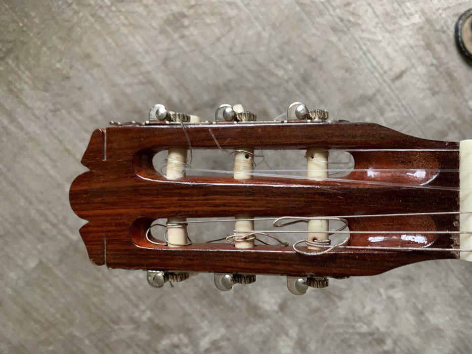 Guitarra clássica Jacques Castelluccia ano 60