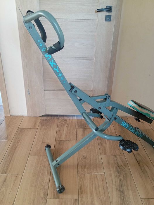 Maszyna do ćwiczeń Sky Crunch