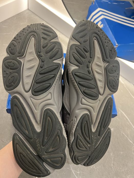 Кросівки adidas OZWEEGO GREY GX3323