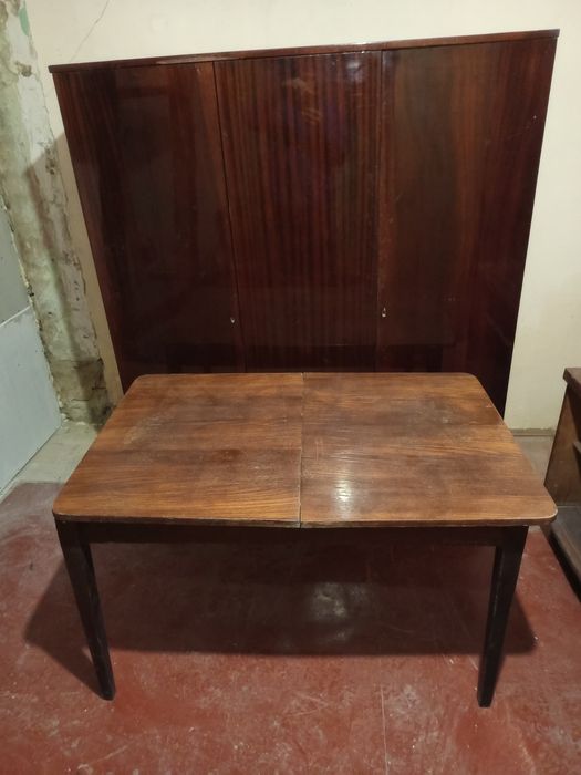 Комплект меблів(шафа,стіл,ліжко)