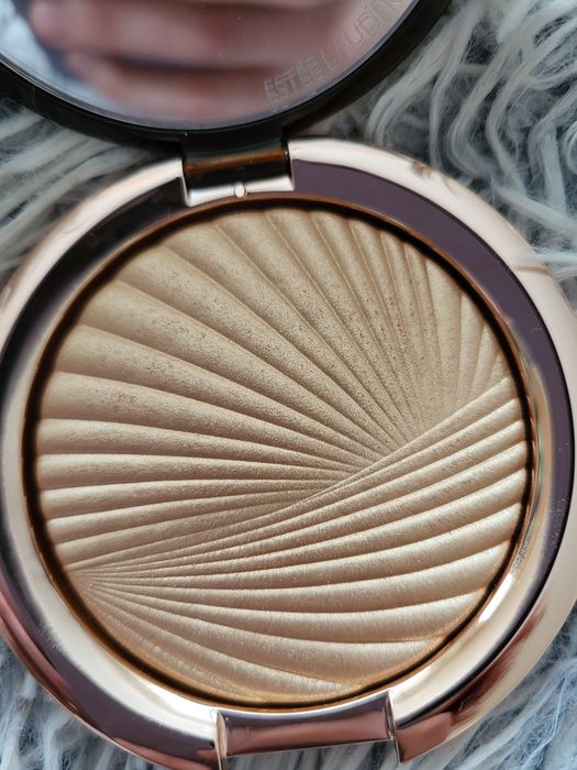 Rozświetlacz Estee Lauder Bronze Goddess