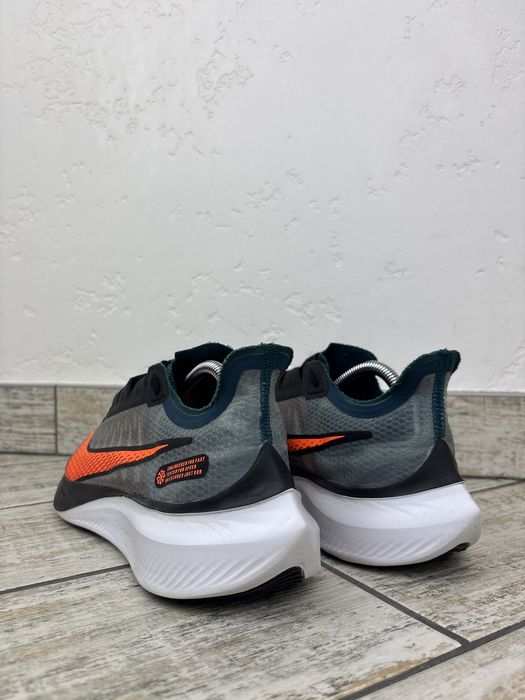 Nike zoom gravity 43р 27,5см