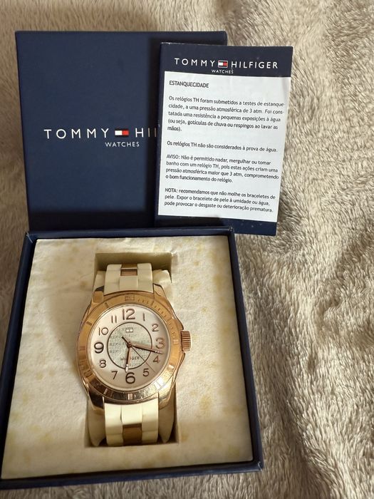 Relogios  1 Guess e 2 Tommy Hilfiger
