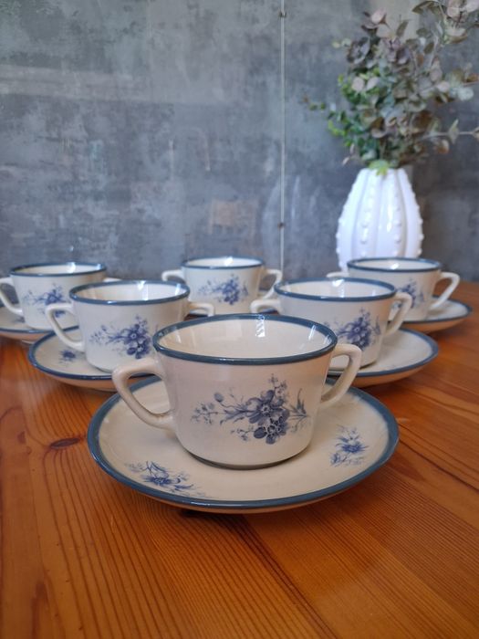 Chodzież porcelitowe salaterki z talerzykami.  Ceramika  PRL.