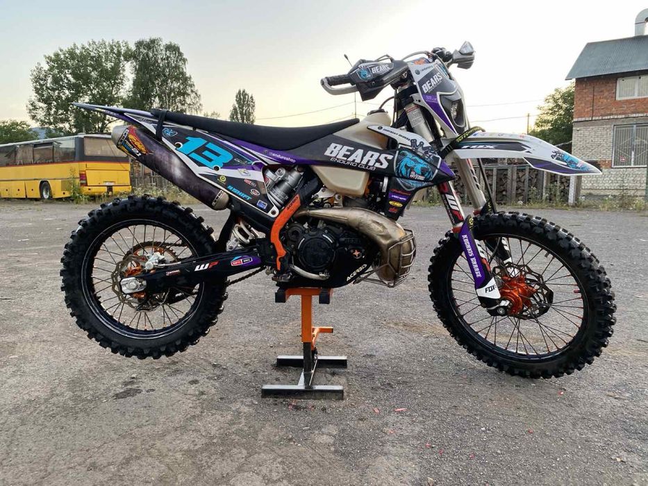 Подставка для мото ( эндуро-кросс)