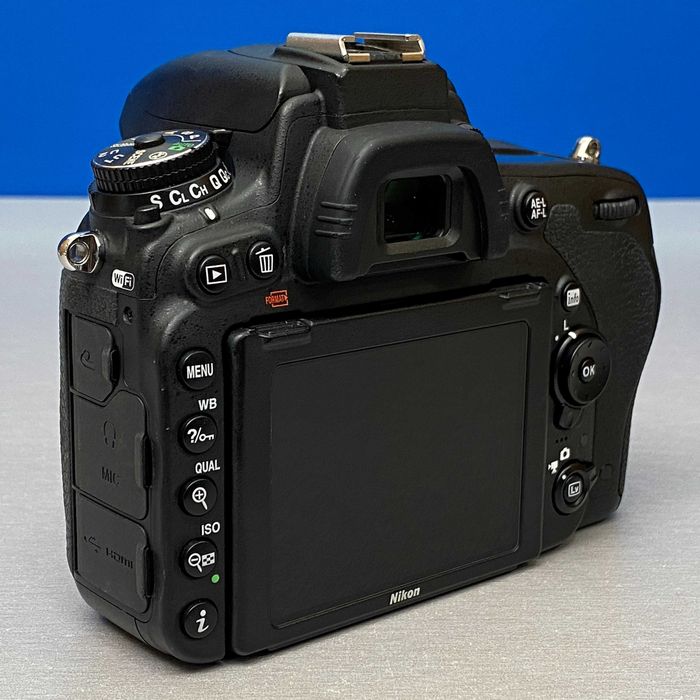 Nikon D750 (Corpo) - 24.3MP