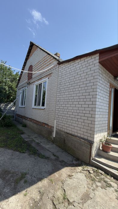 Продам затишний будинок