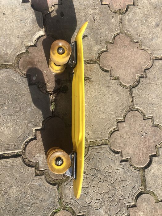 Скейт борд, пенні борд