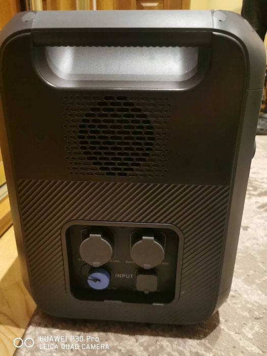 Зарядна станція Bluetti