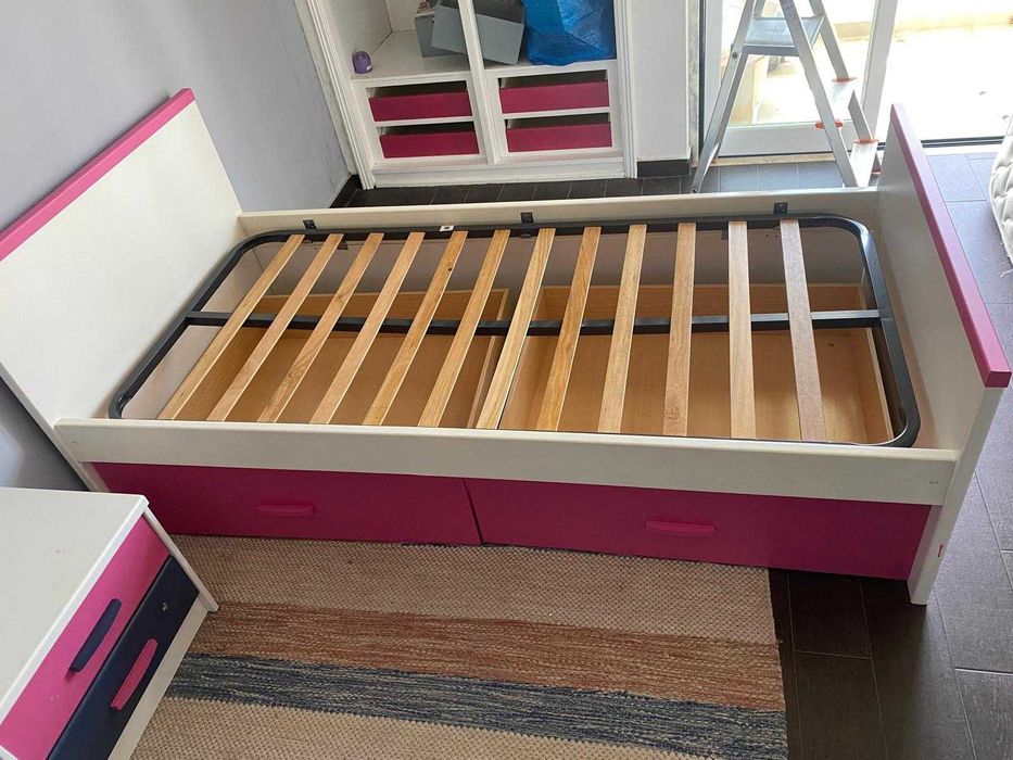 Cama individual menina 90 x 180 cm