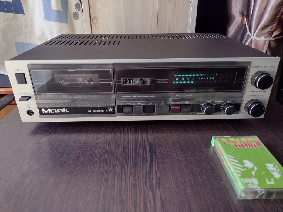 Магнитофон Маяк 240 с-1.