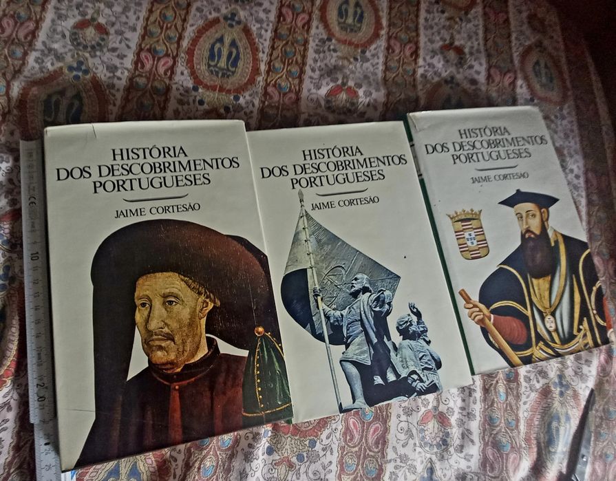 História dos Descobrimentos portugueses 3 vol completo
Jaime Cortesão