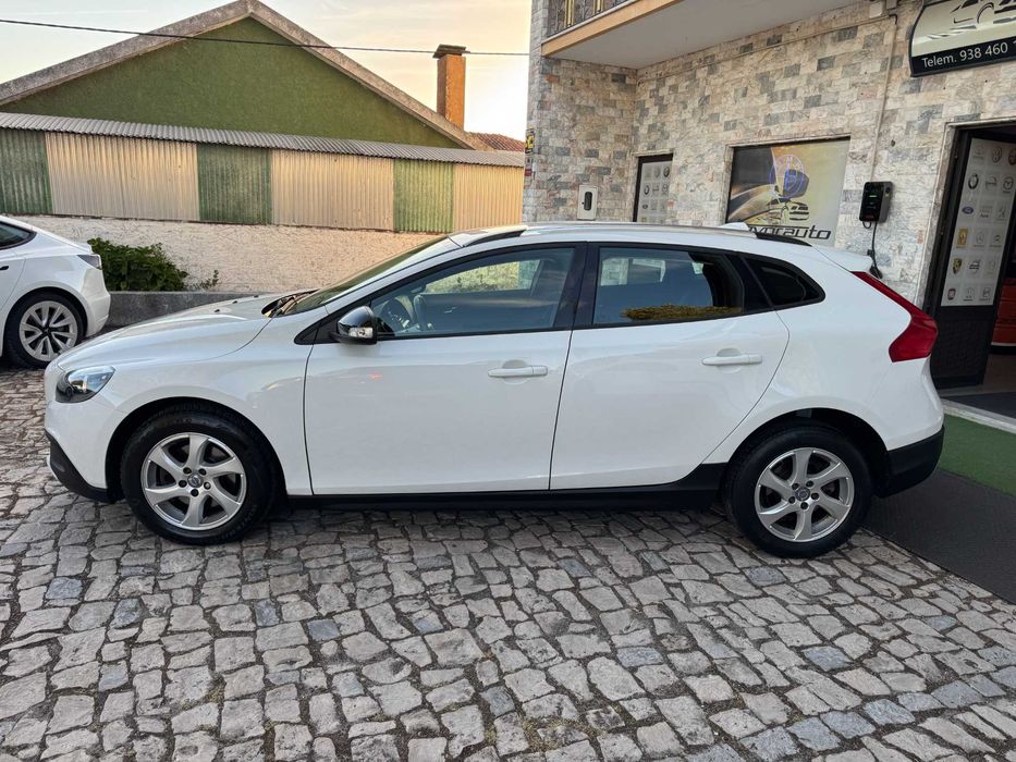 Volvo V40 Cross Country 1.6 D2 Momentum
