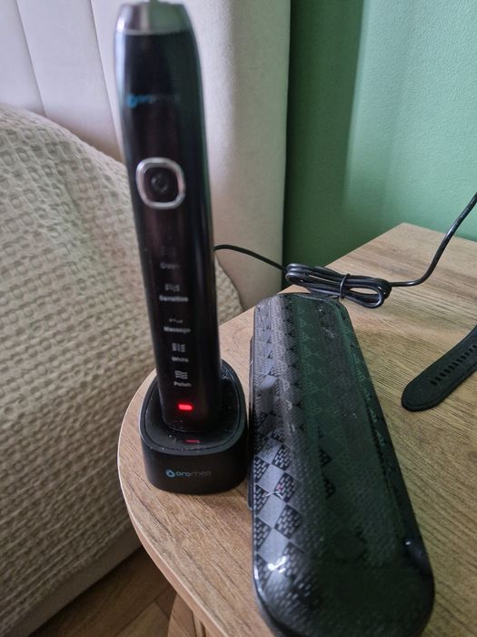 Ładowarka do szczoteczki Oromed + etui  podróżne
