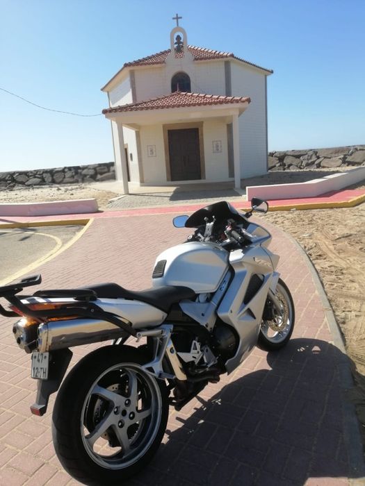 Honda vfr 800 vtec