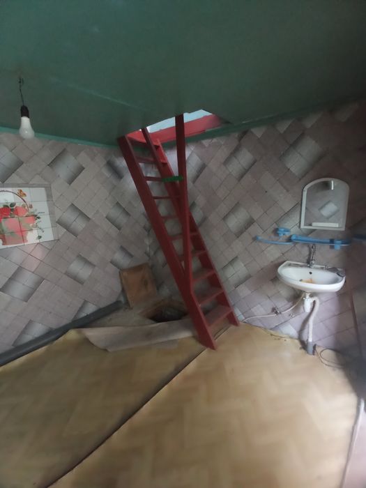 Продаю два будинки Парк Петровського