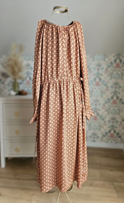 Długa sukienka damska M z rękawem maxi dress we wzory