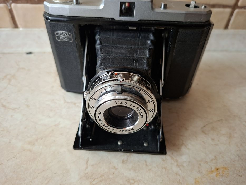 Aparat analogowy Zeiss Ikon Nettar (np. model 517/16 lub 518/16)