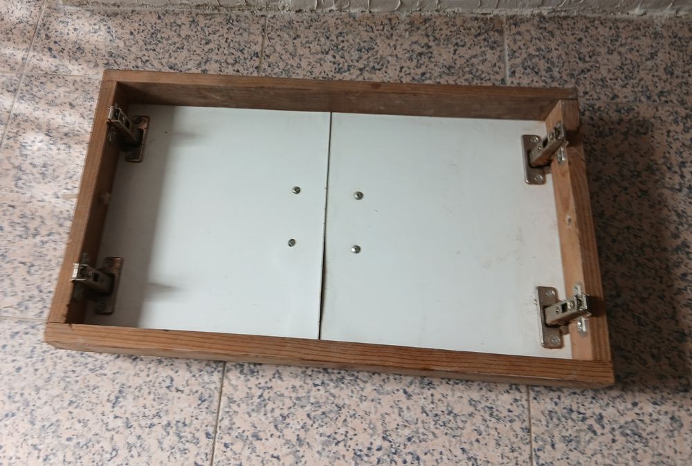 Caixa para Parede com Portas Medidas nas fotos