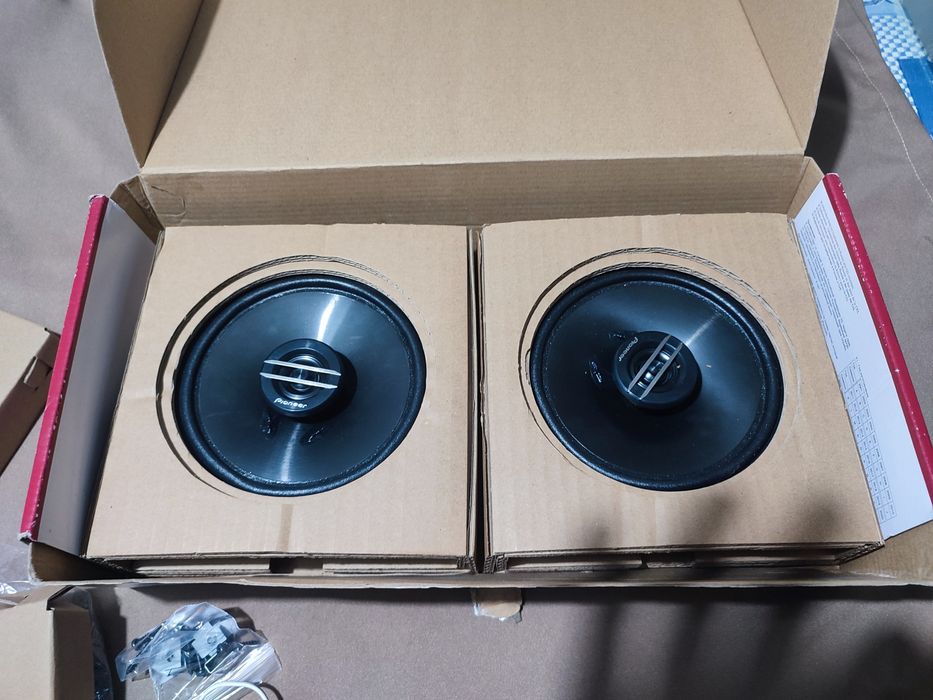 Colunas Pioneer TF-G1720F