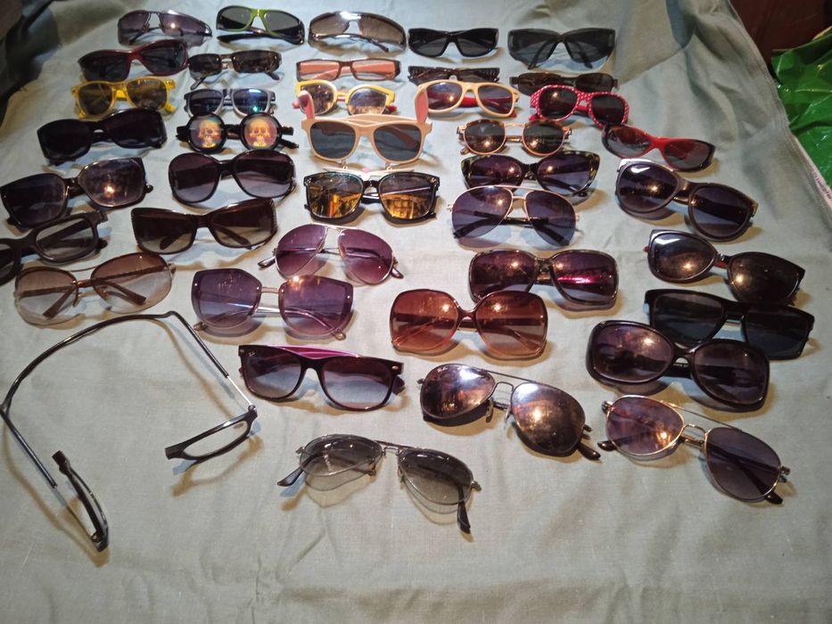 В гарному стані !     По - 55/шт !