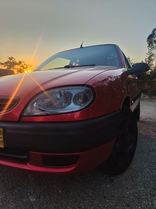 Citroën Saxo 1.5 Diesel, ano 2000 | carro super económico e prático foto 2