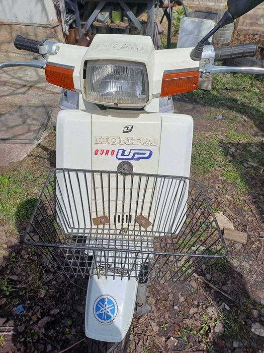 Скутер Honda Gyro Up