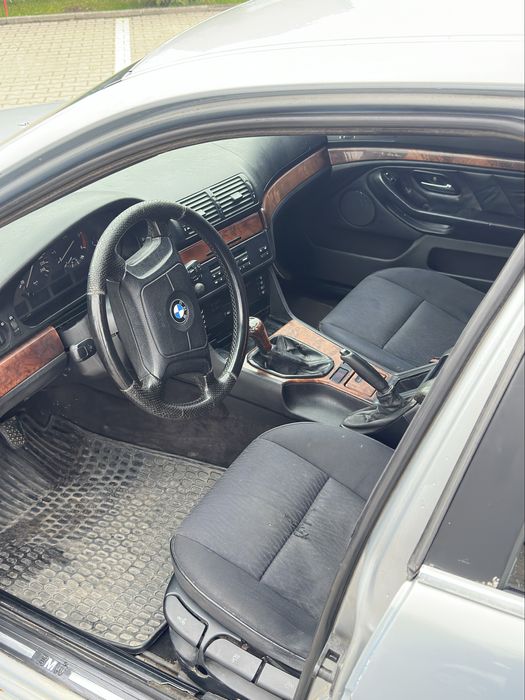 продам Bmw e39 525