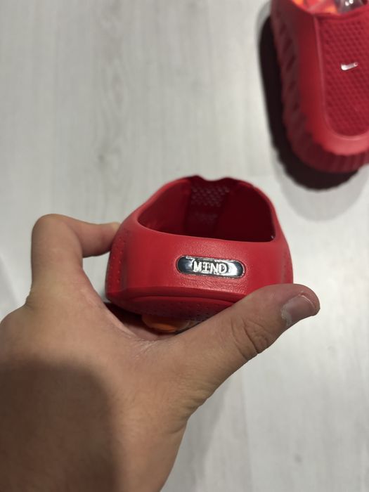 Nike Mind 001 vermelhos