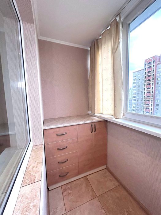 Продам однакімнатну з ремонтом, Бальзака 56