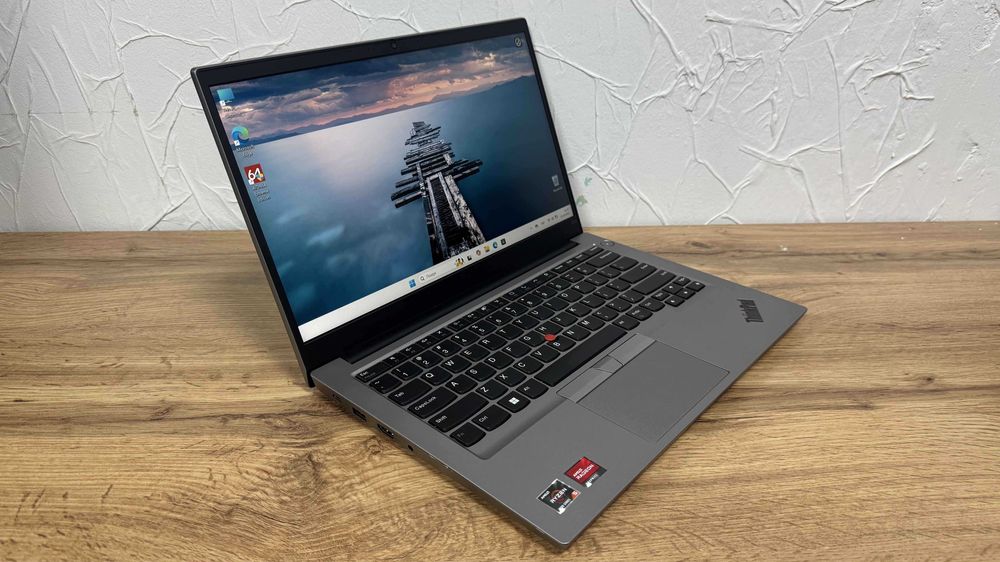 Lenovo ThinkPad E14 G2 – Ryzen 5 5625U, 16GB RAM, SSD 128GB + 256GB
