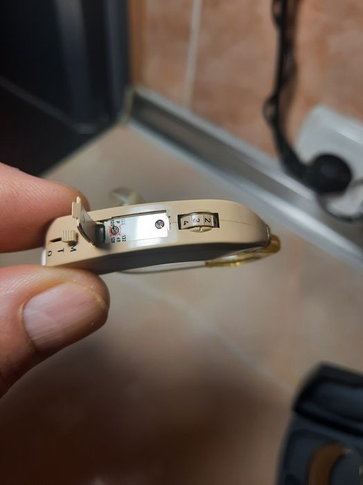 Слуховой аппарат хорошего качества,в наличии 6шт